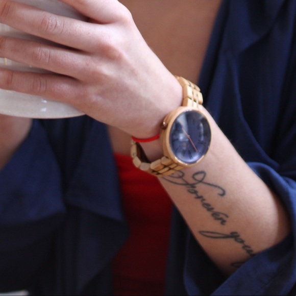 Watch - Picture 3 of 3